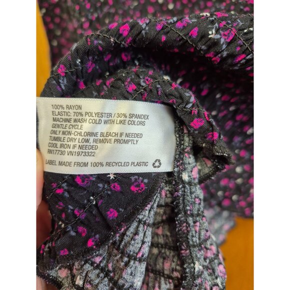 Women's Long-Sleeve High-Neck Blouse Size Small - Picture 5 of 6